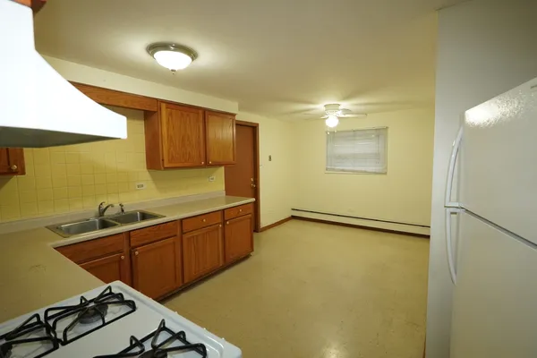 $1,625 | 347 Dalewood Avenue, Unit 5, Wood Dale, IL 60191