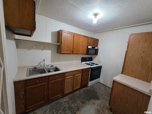 $364,900 | 14164 5 Points Road, Petersburg, IL 62675