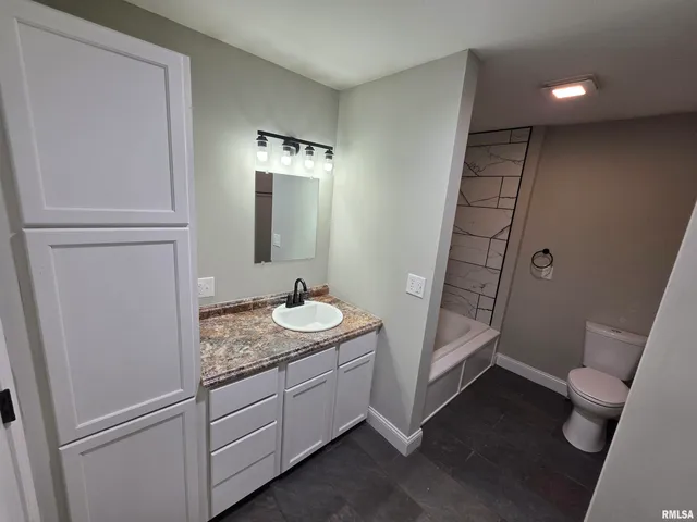 $364,900 | 14164 5 Points Road, Petersburg, IL 62675