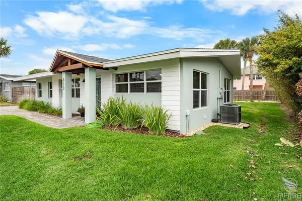 $779,000 | 818 Hope Avenue, New Smyrna Beach, FL 32169