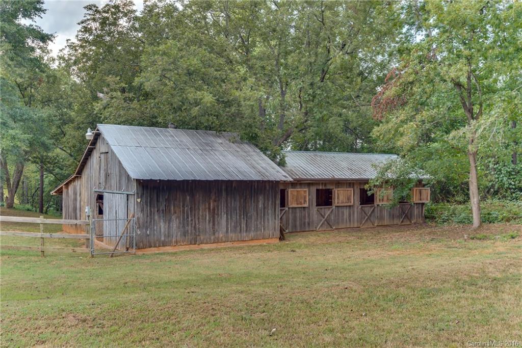 300 West Melvin Hill Road Columbus, NC 28722 - Photo 3 of 24 Gallery Image 3