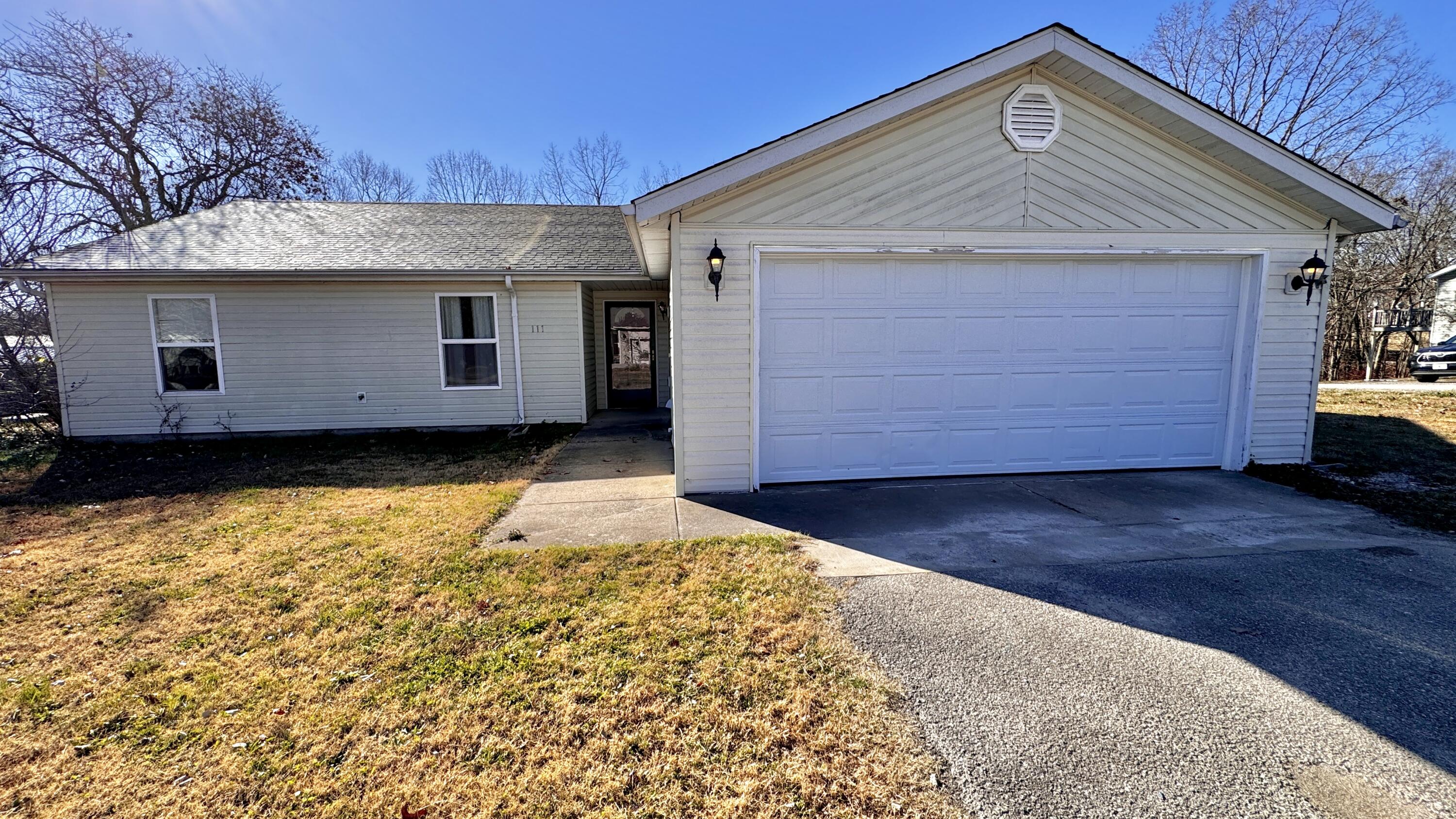 111 Sunny Lane Reeds Spring, MO 65737 - Photo 1 of 1 Front Ext
