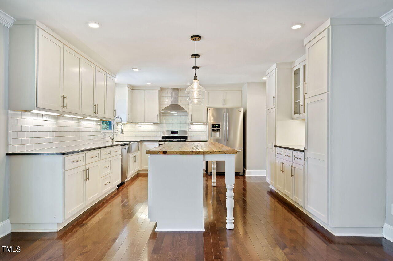 6301 Lewisand Circle Raleigh, NC 27615 - Photo 7 of 31 008-1280x960-photo