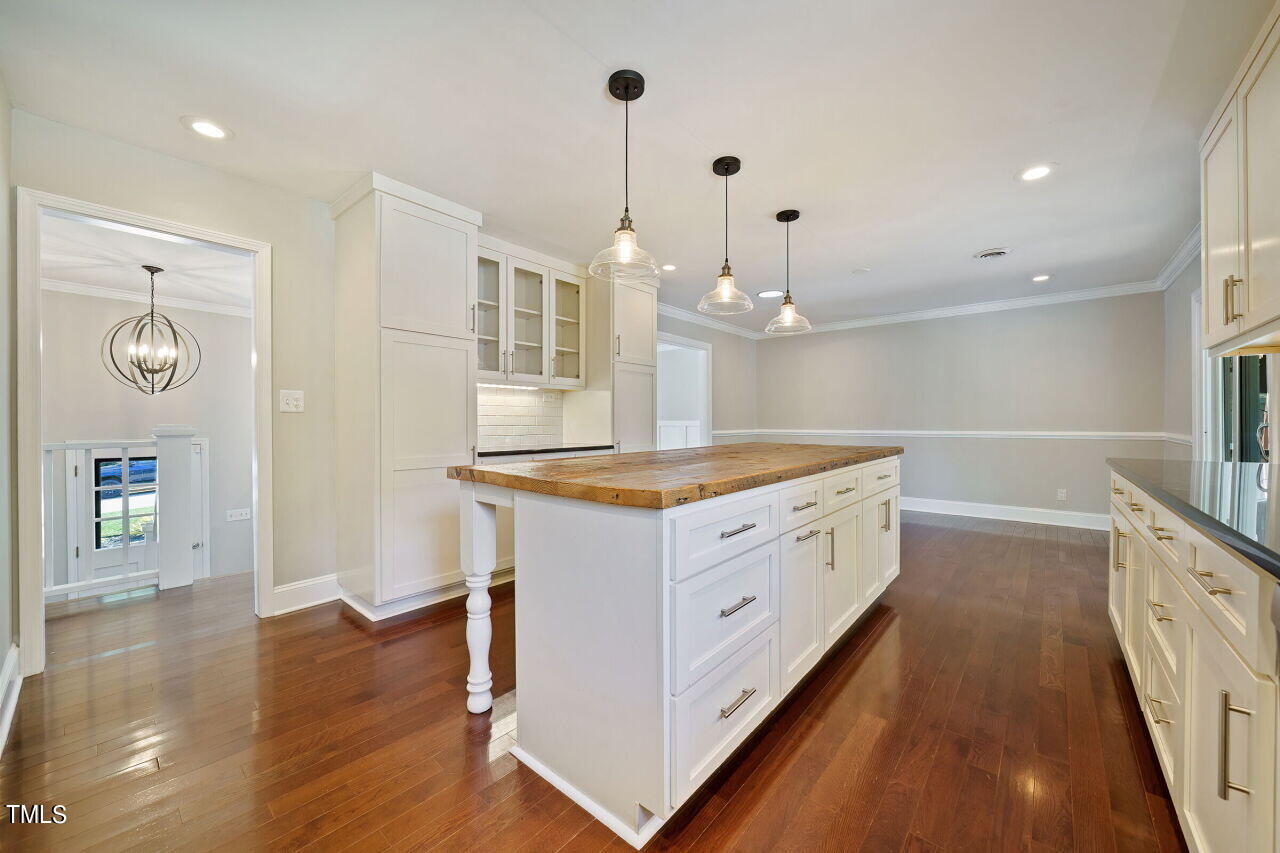 6301 Lewisand Circle Raleigh, NC 27615 - Photo 10 of 31 013-1280x960-photo