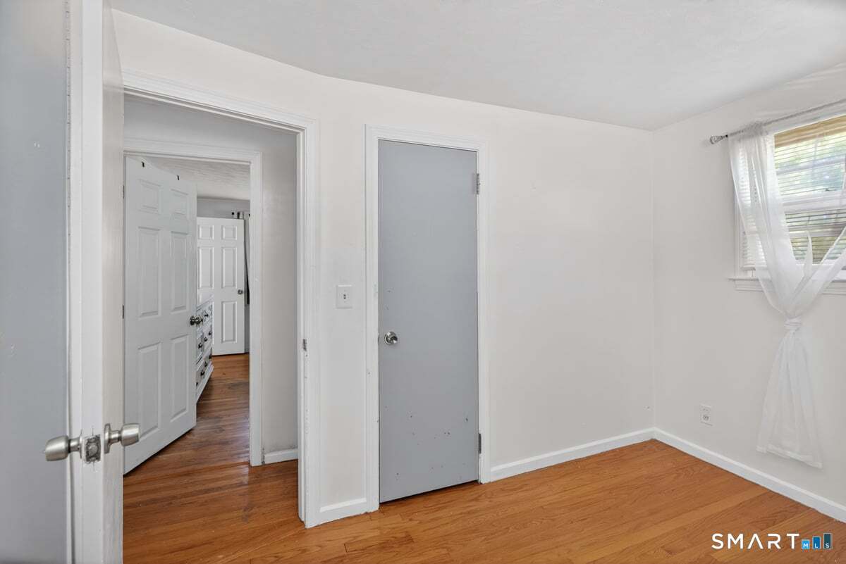 1 Leonard Road Enfield, CT 06082 - Photo 15 of 40