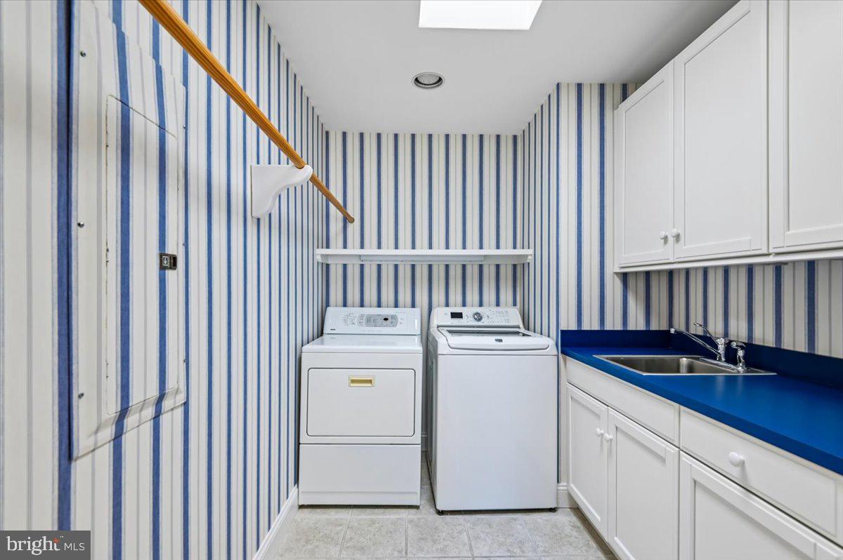 2700 Falling Timber Trail Edgewater, MD 21037 - Photo 66 of 89 a utility room with dryer and washer