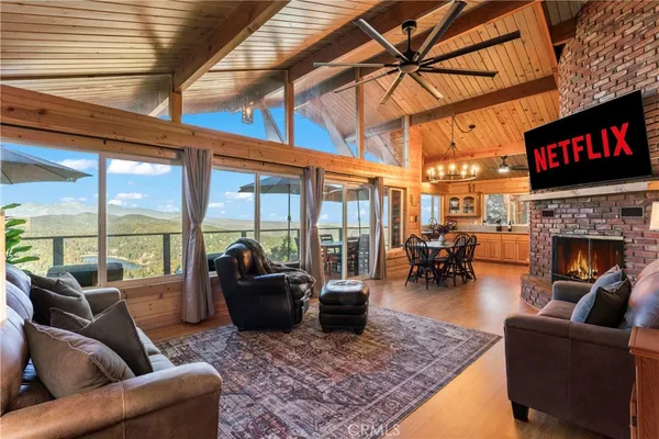 $610,000 | 816 Chamois Drive, Crestline, CA 92325