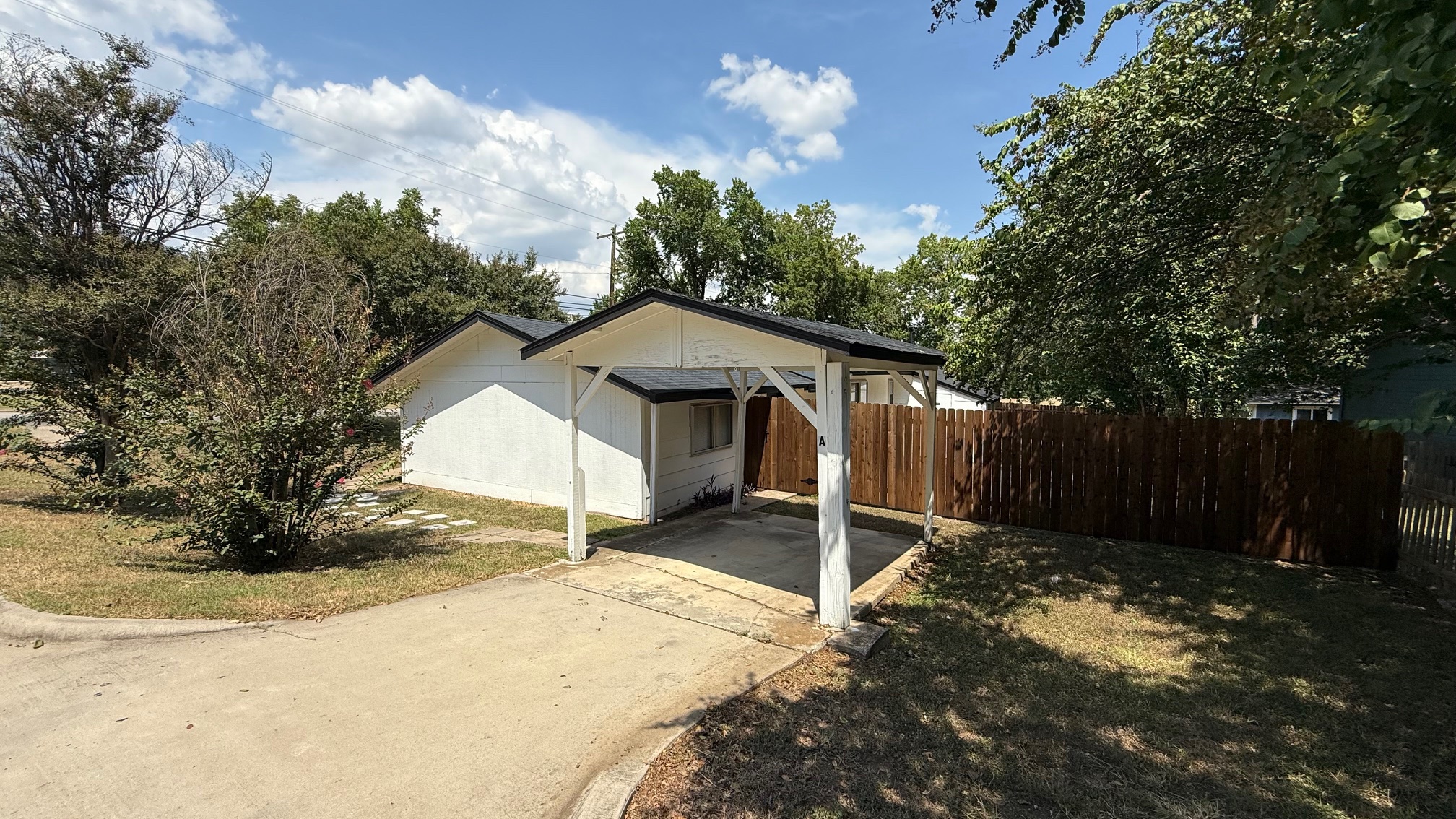 1802 East University Avenue Georgetown, TX 78626 - Photo 16 of 35 a backyard of a house
