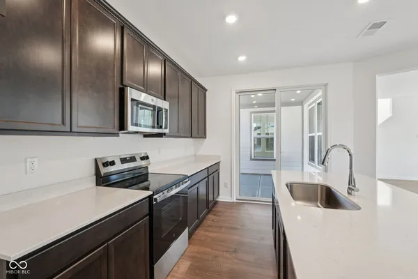 $399,999 | 2736 Evergreen Avenue, Plainfield, IN 46168