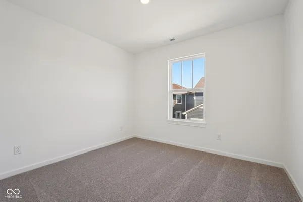 $399,999 | 2736 Evergreen Avenue, Plainfield, IN 46168