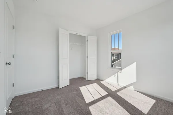 $399,999 | 2736 Evergreen Avenue, Plainfield, IN 46168