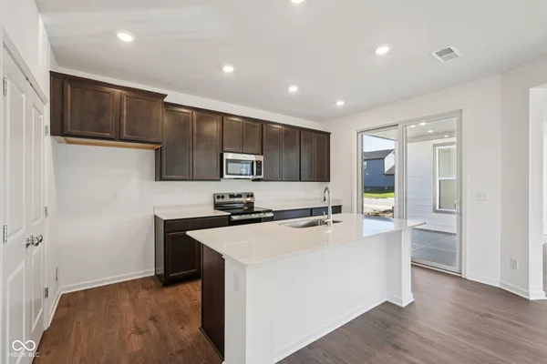 $399,999 | 2736 Evergreen Avenue, Plainfield, IN 46168