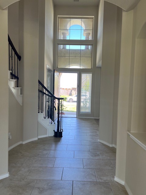 2730 Cutter Court Manvel, TX 77578 - Photo 3 of 39 a view of entryway and hall with windows