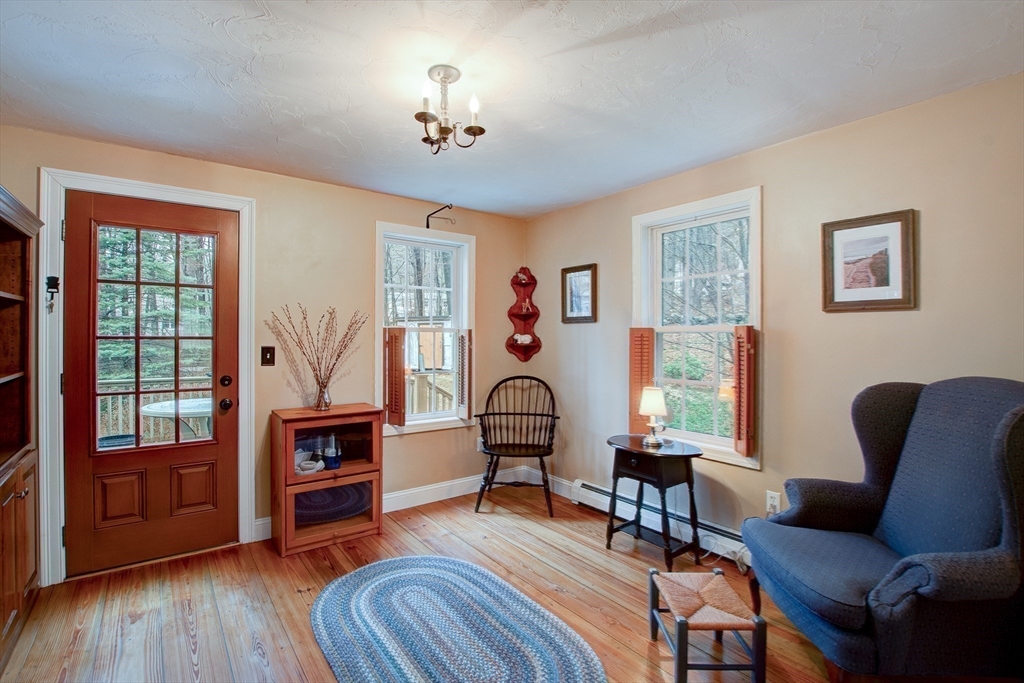 58 Castle Road Fitchburg, MA 01420 - Photo 13 of 38