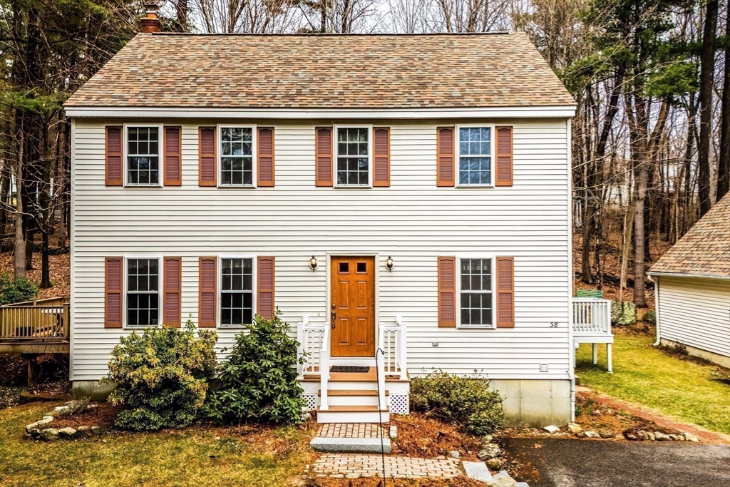 58 Castle Road Fitchburg, MA 01420 - Photo 3 of 38