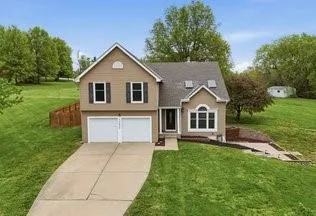 $449,900 | 15621 Meadow Lane, Excelsior Springs, MO 64024