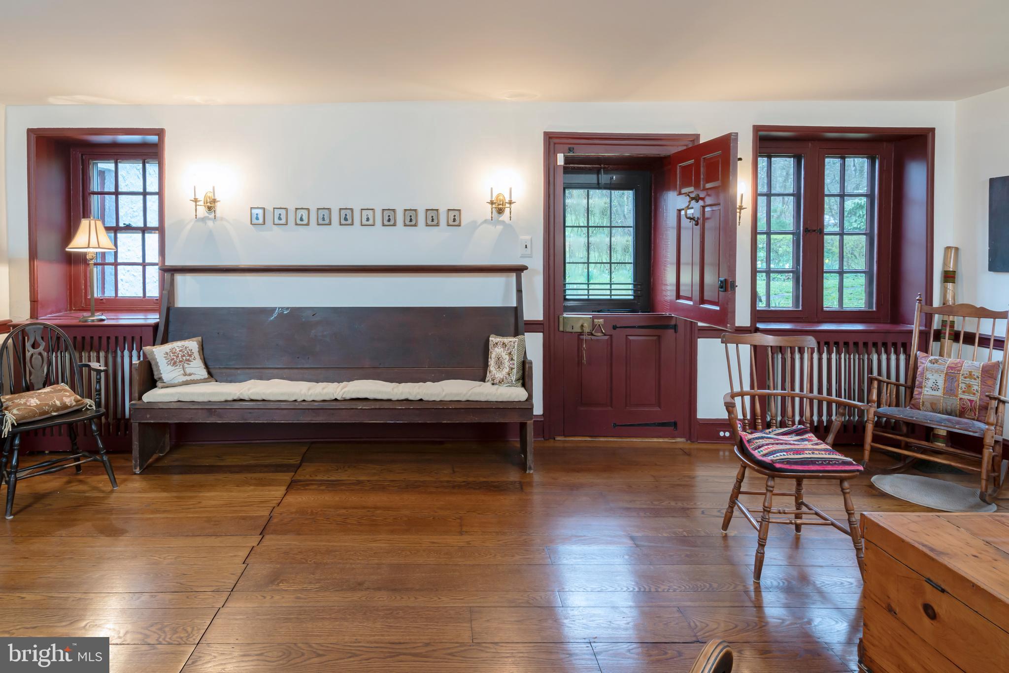 425 Roumfort Road Philadelphia, PA 19119 - Photo 14 of 34