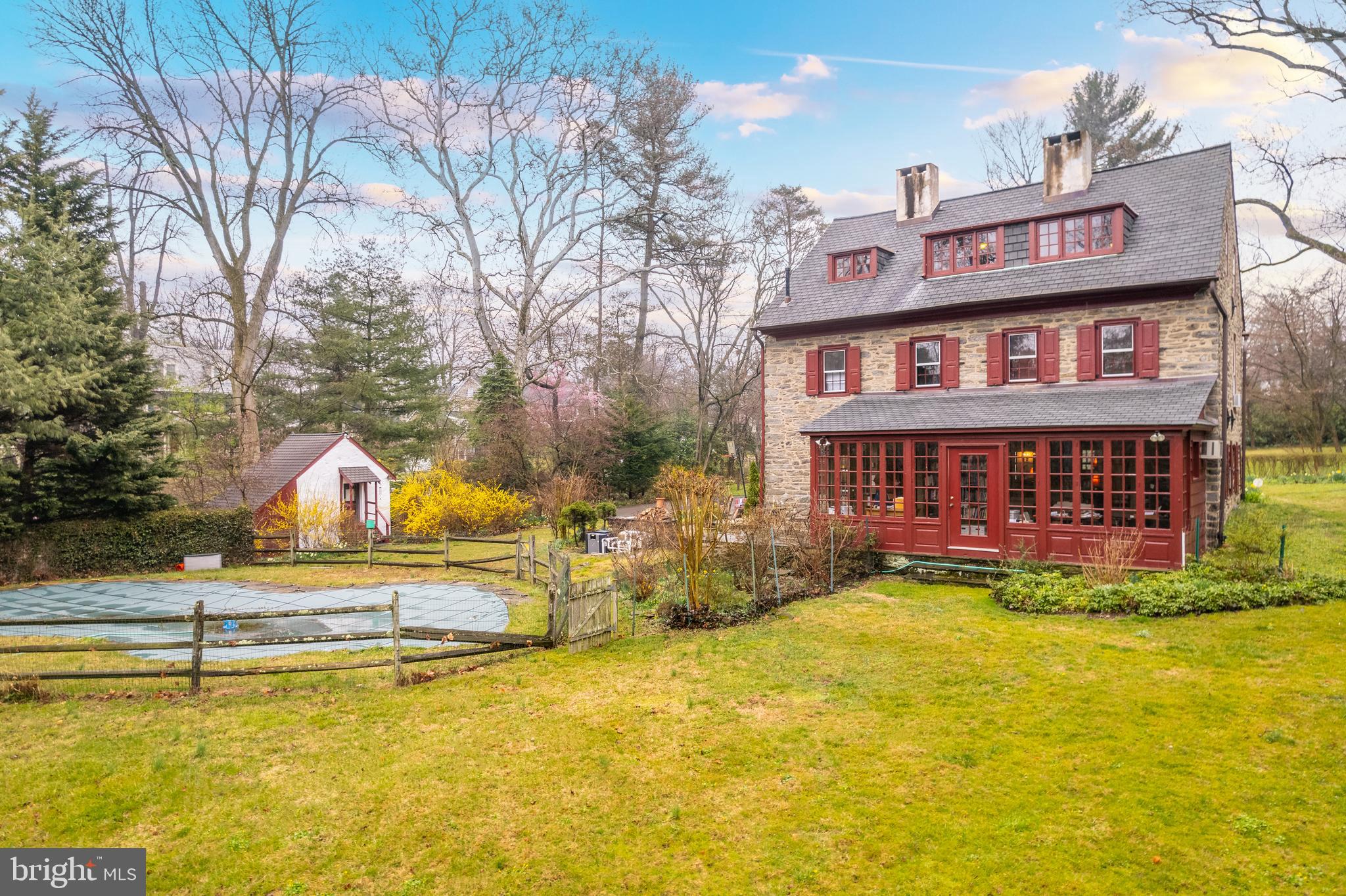 425 Roumfort Road Philadelphia, PA 19119 - Photo 2 of 34