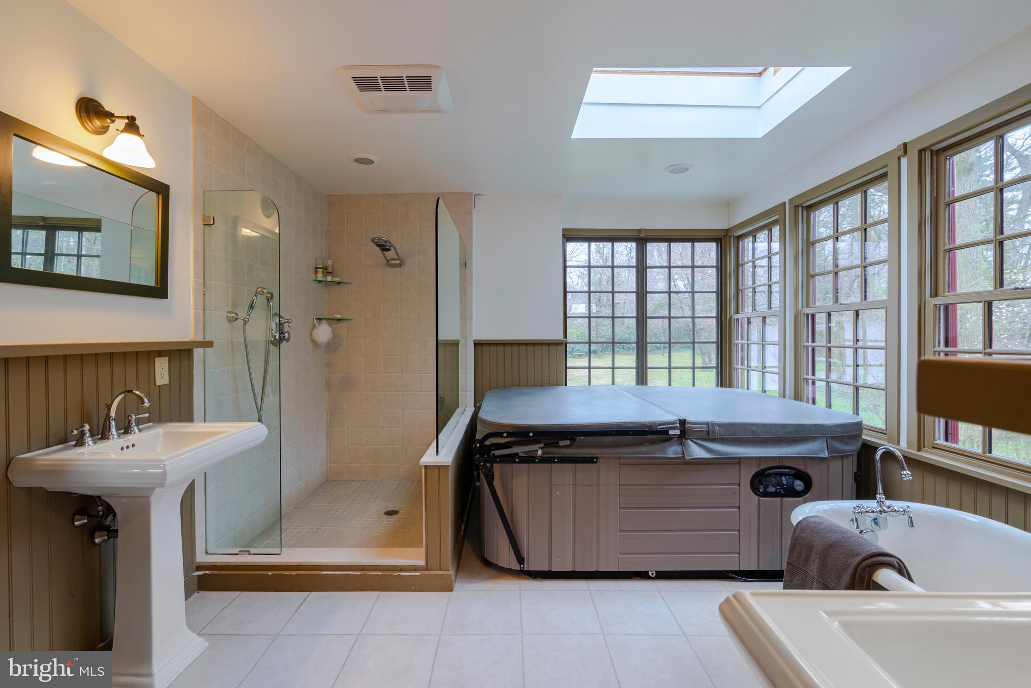 425 Roumfort Road Philadelphia, PA 19119 - Photo 22 of 34