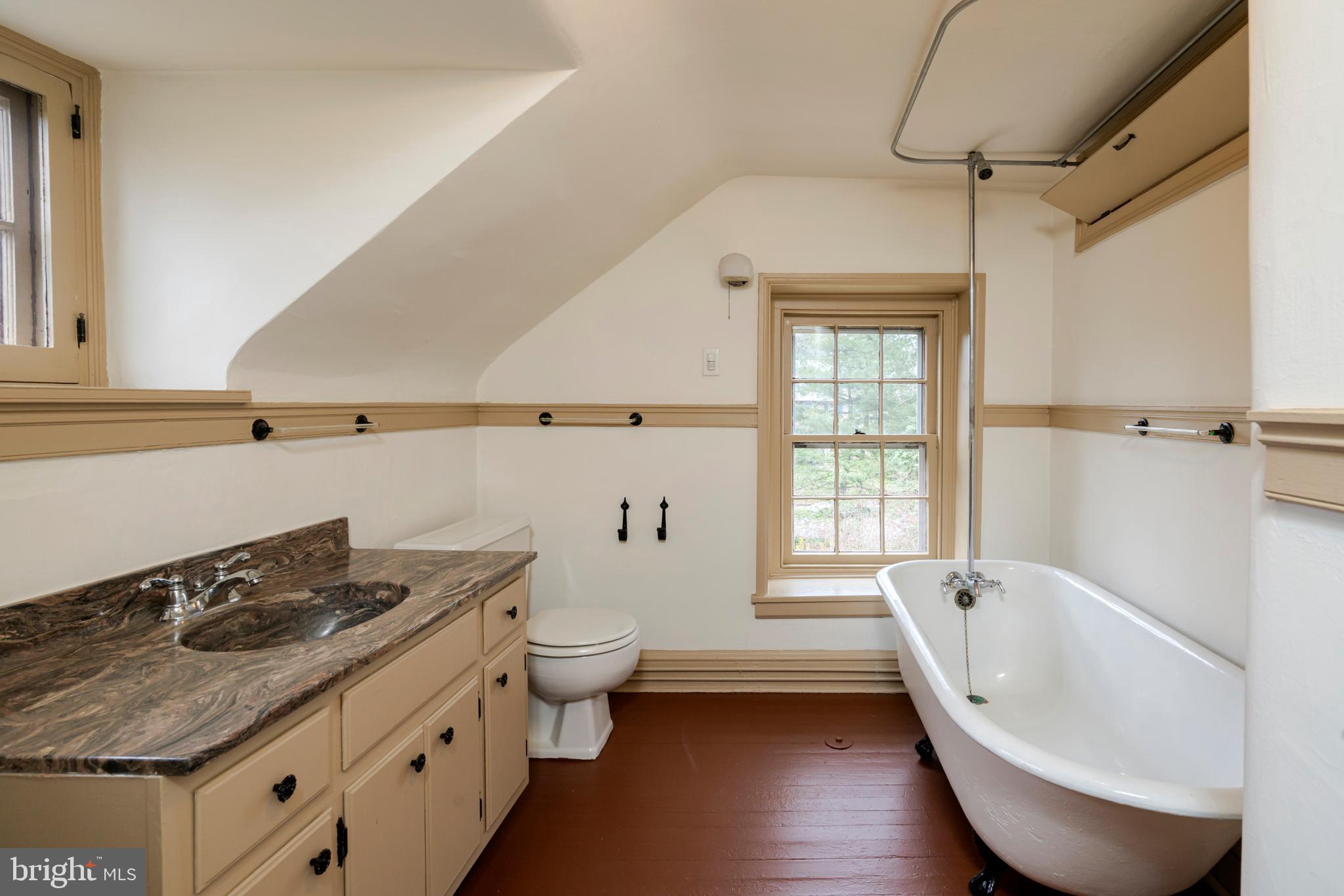 425 Roumfort Road Philadelphia, PA 19119 - Photo 26 of 34