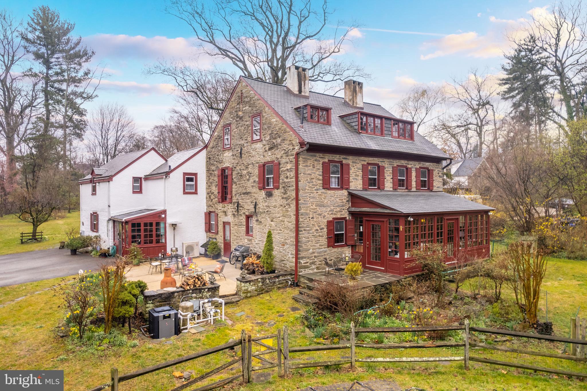 425 Roumfort Road Philadelphia, PA 19119 - Photo 3 of 34