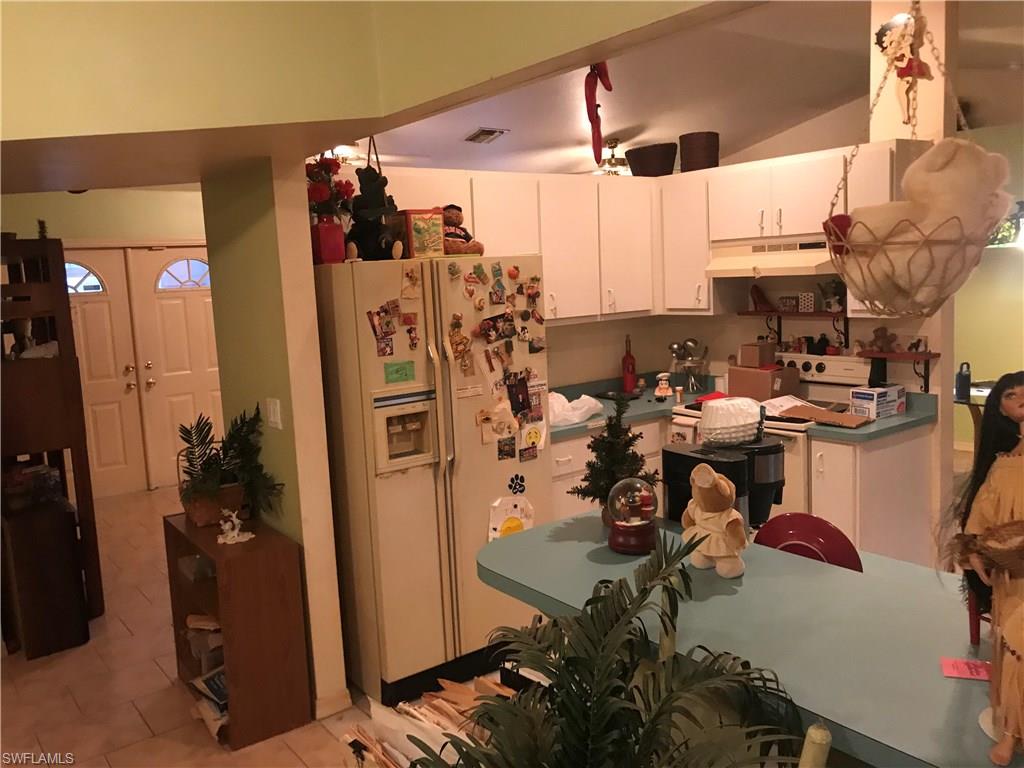 9193 Shaddock Road East Fort Myers, FL 33967 - Photo 8 of 14 Gallery Image 8