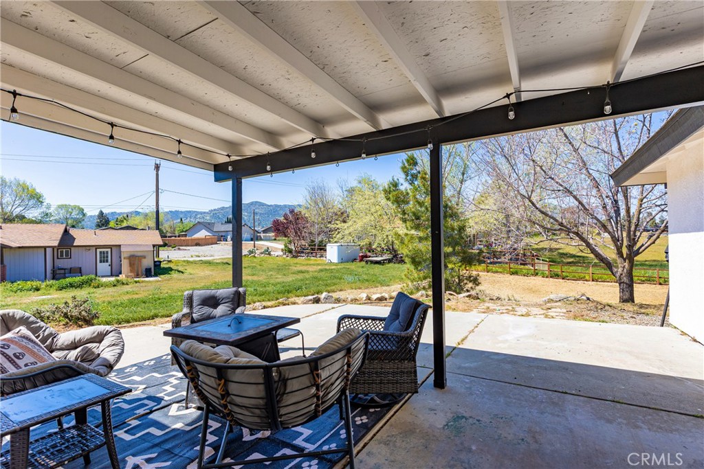 21921 Fig Court Tehachapi, CA 93561 - Photo 31 of 44 a view of an outdoor sitting area