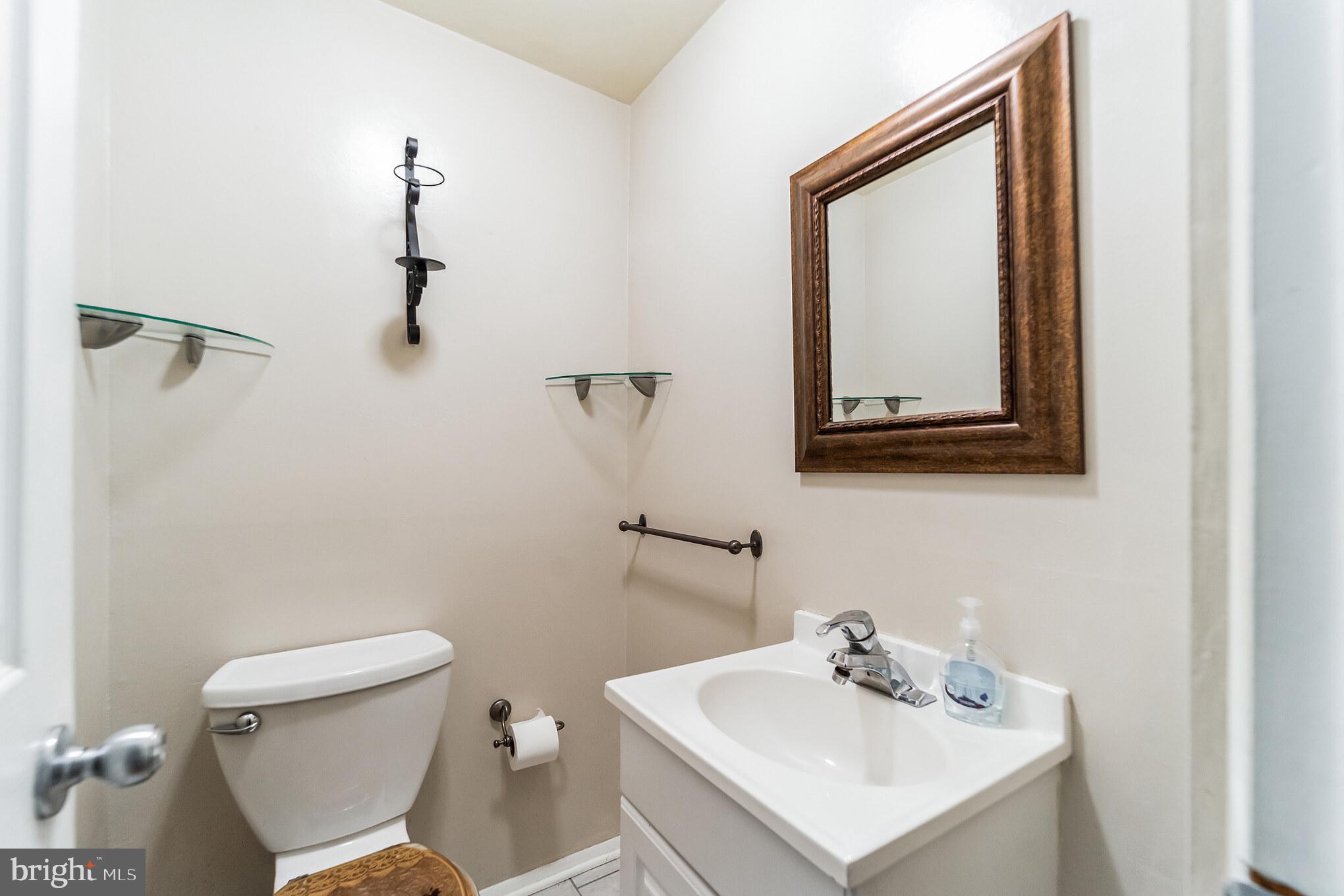 6811 Brookmill Road Baltimore, MD 21215 - Photo 11 of 29 Gallery Image 11