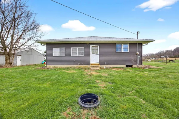 $400,000 | 11267 East Main Street, Owensburg, IN 47453