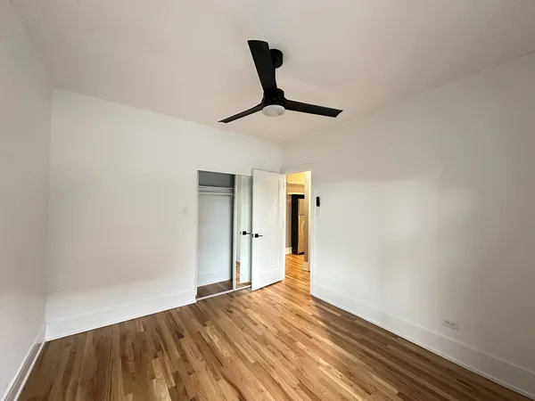 $2,727 | 639 West Cornelia Avenue, Unit 2S, Chicago, IL 60657