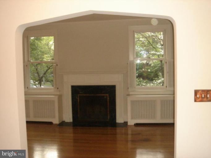 4220 Reno Road Northwest Washington, DC 20008 - Photo 2 of 6 Living Room