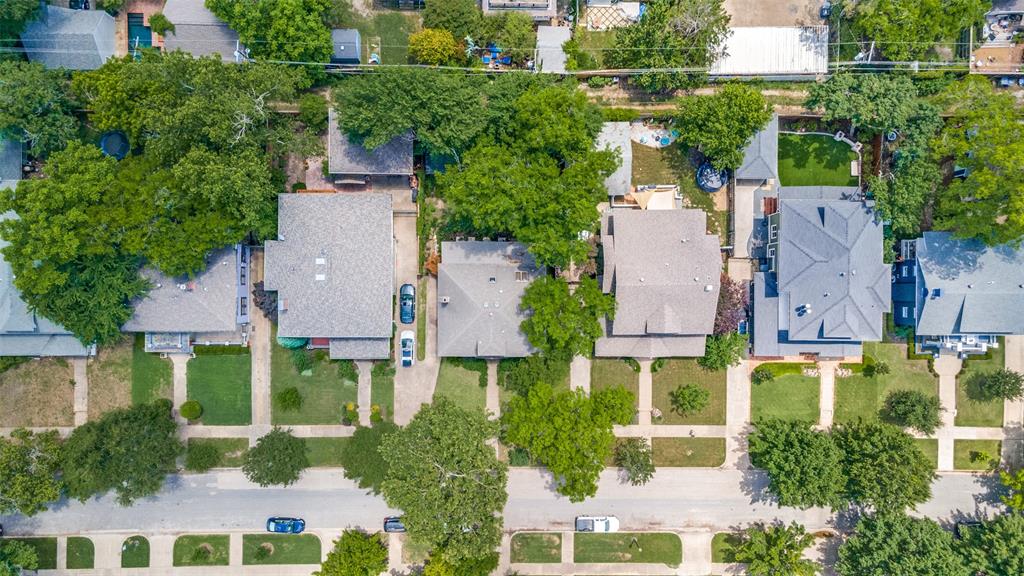 5020 Junius Street Dallas, TX 75214 - Photo 29 of 31 an aerial view of a house with swimming pool outdoor seating and yard