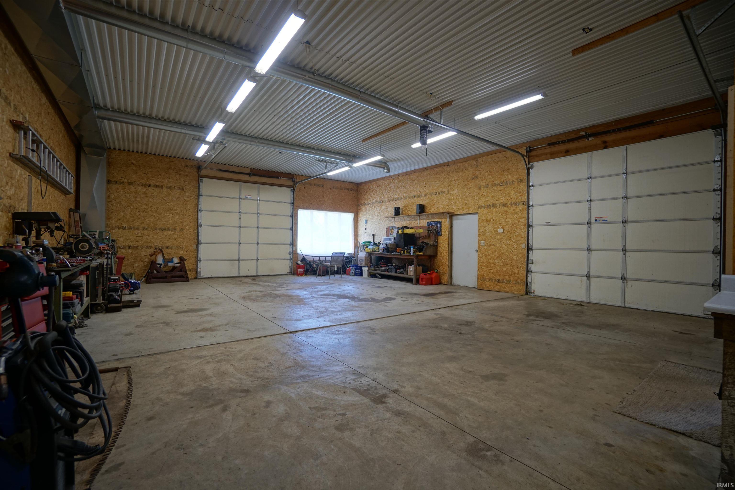 2572 North Fox Farm Road Warsaw, IN 46580 - Photo 27 of 36 Gallery Image 27