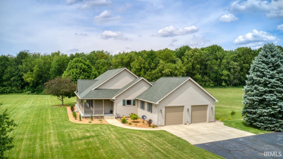 2572 North Fox Farm Road Warsaw, IN 46580 - Photo 31 of 36 Gallery Image 31