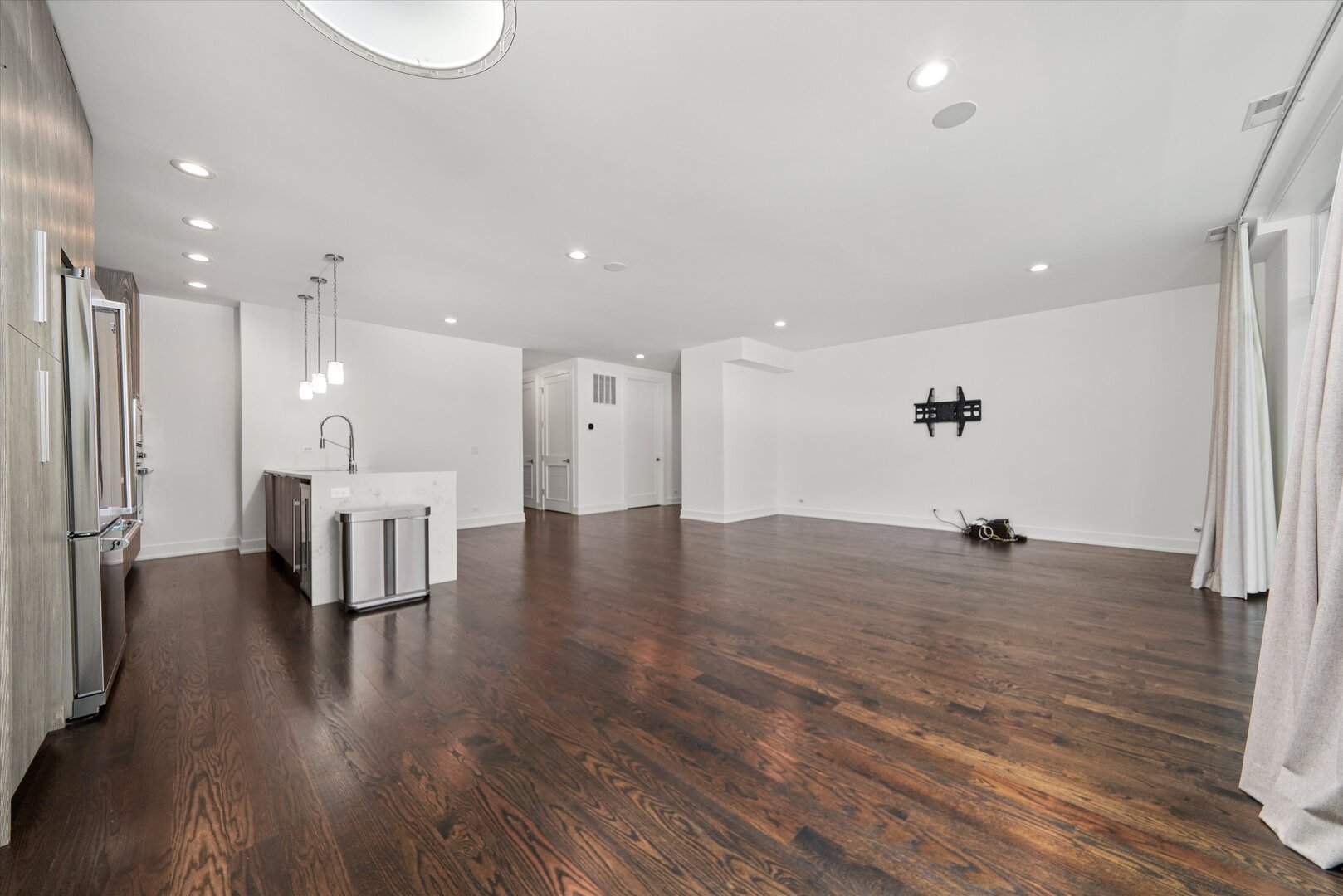 236 South Racine Avenue, Unit 302 Chicago, IL 60607 - Photo 23 of 52