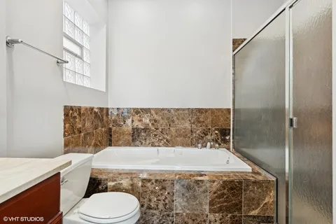 $425,000 | 2438 North Clybourn Avenue, Unit 2, Chicago, IL 60614