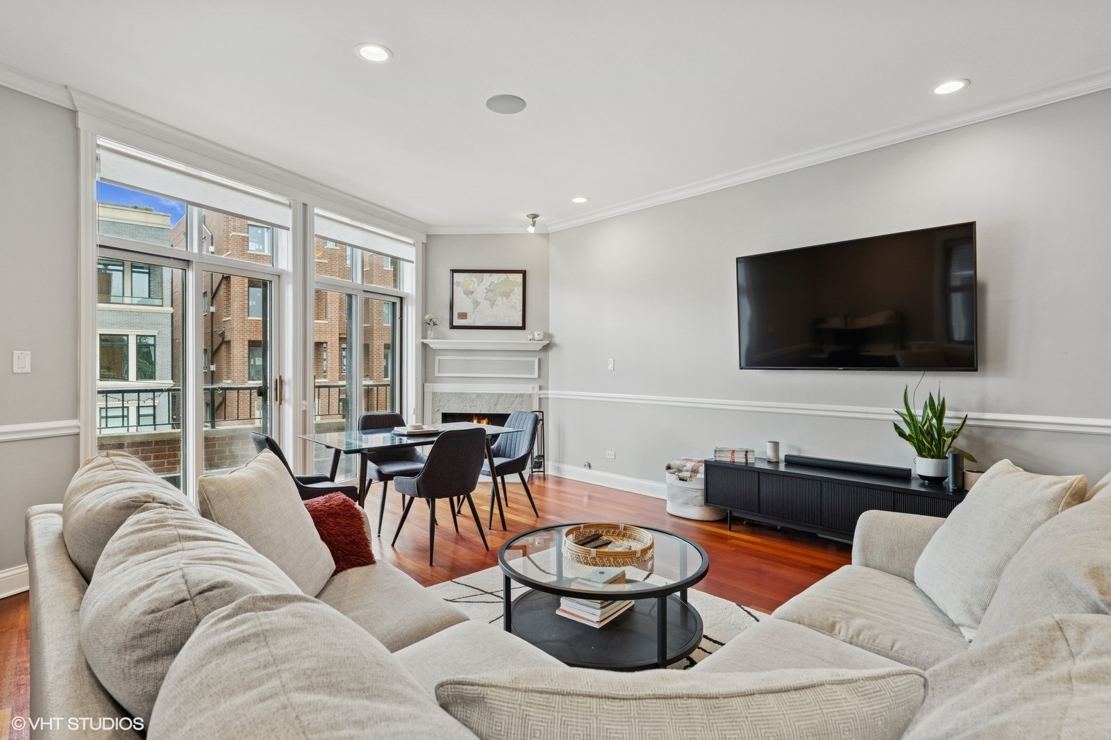 2438 North Clybourn Avenue, Unit 2 Chicago, IL 60614 - Photo 5 of 20