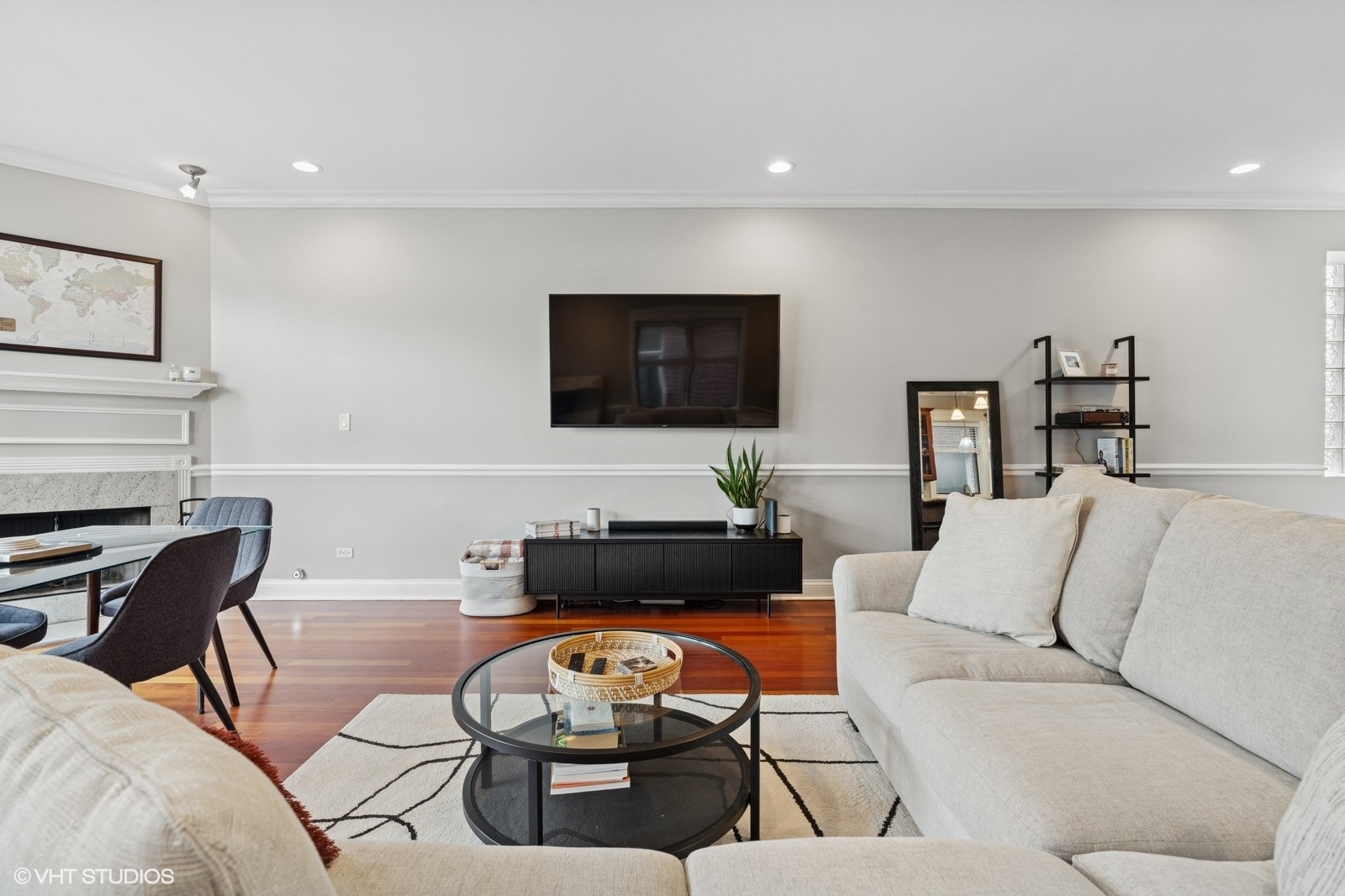 2438 North Clybourn Avenue, Unit 2 Chicago, IL 60614 - Photo 6 of 20