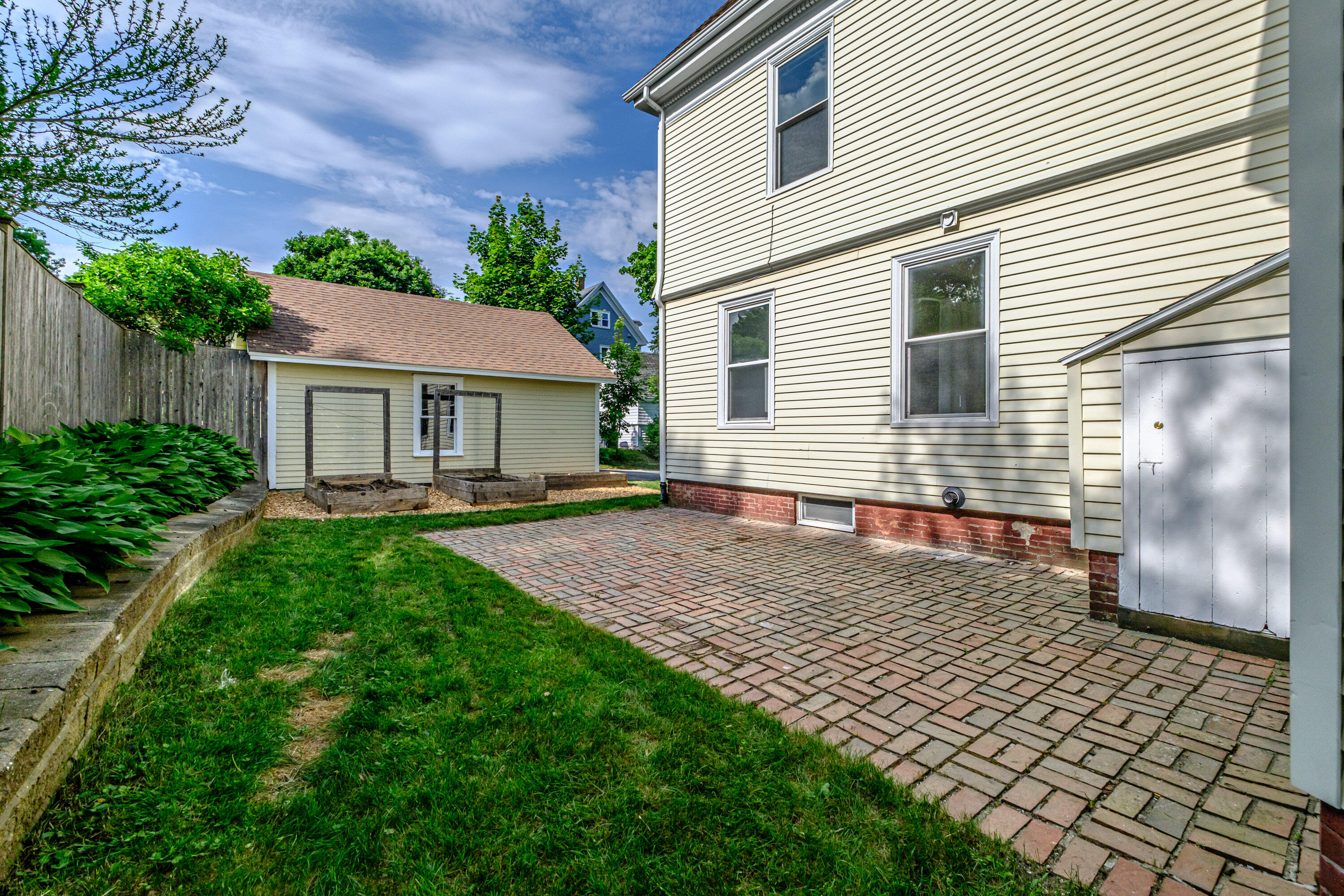 169 Longfellow Street Portland, ME 04103 - Photo 7 of 23 169 Longfellow
