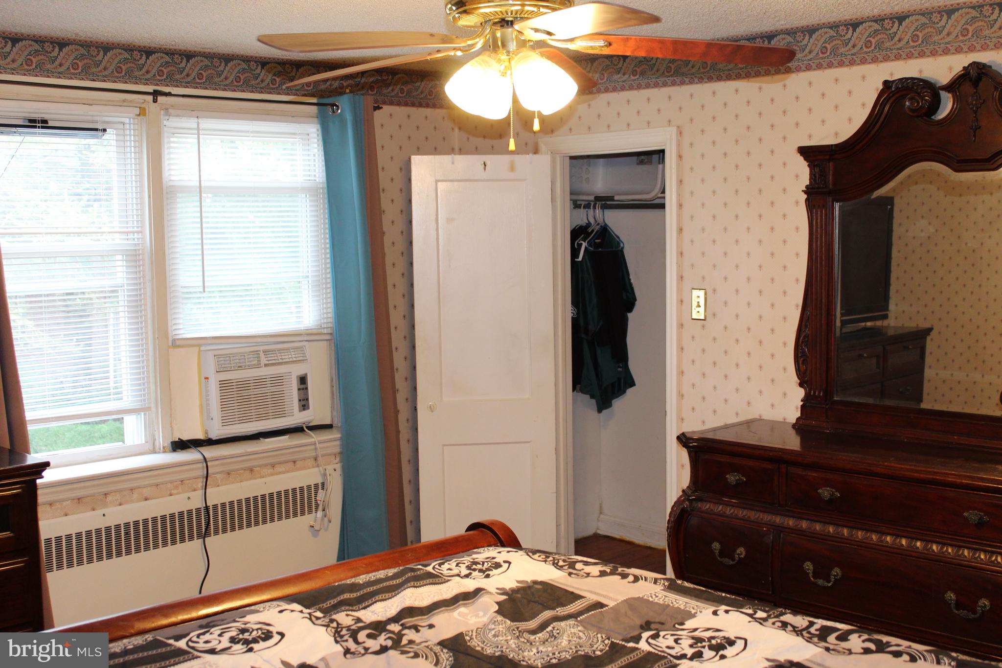 612 Briarcliff Road Upper Darby, PA 19082 - Photo 13 of 18 Main bedroom with large closet