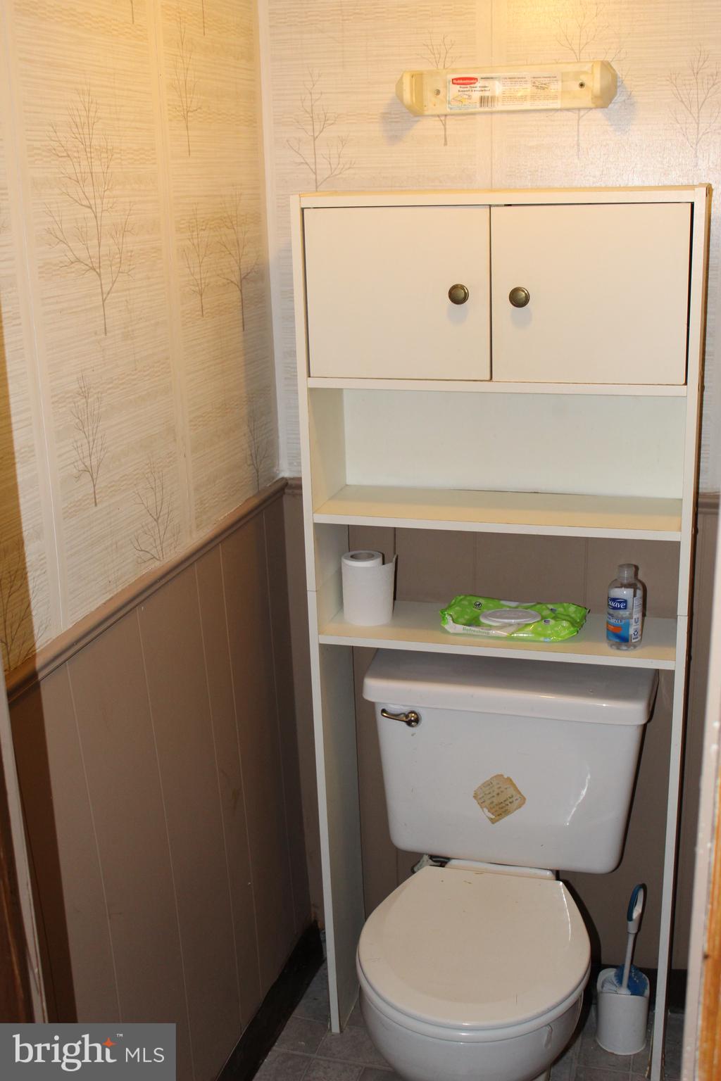 612 Briarcliff Road Upper Darby, PA 19082 - Photo 15 of 18 Basement powder room