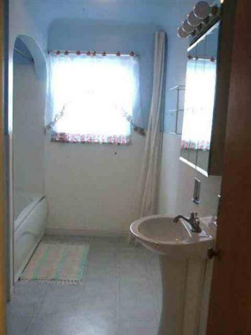10351 Lansing Road Durand, MI 48429 - Photo 13 of 15 20188969-12.JPG