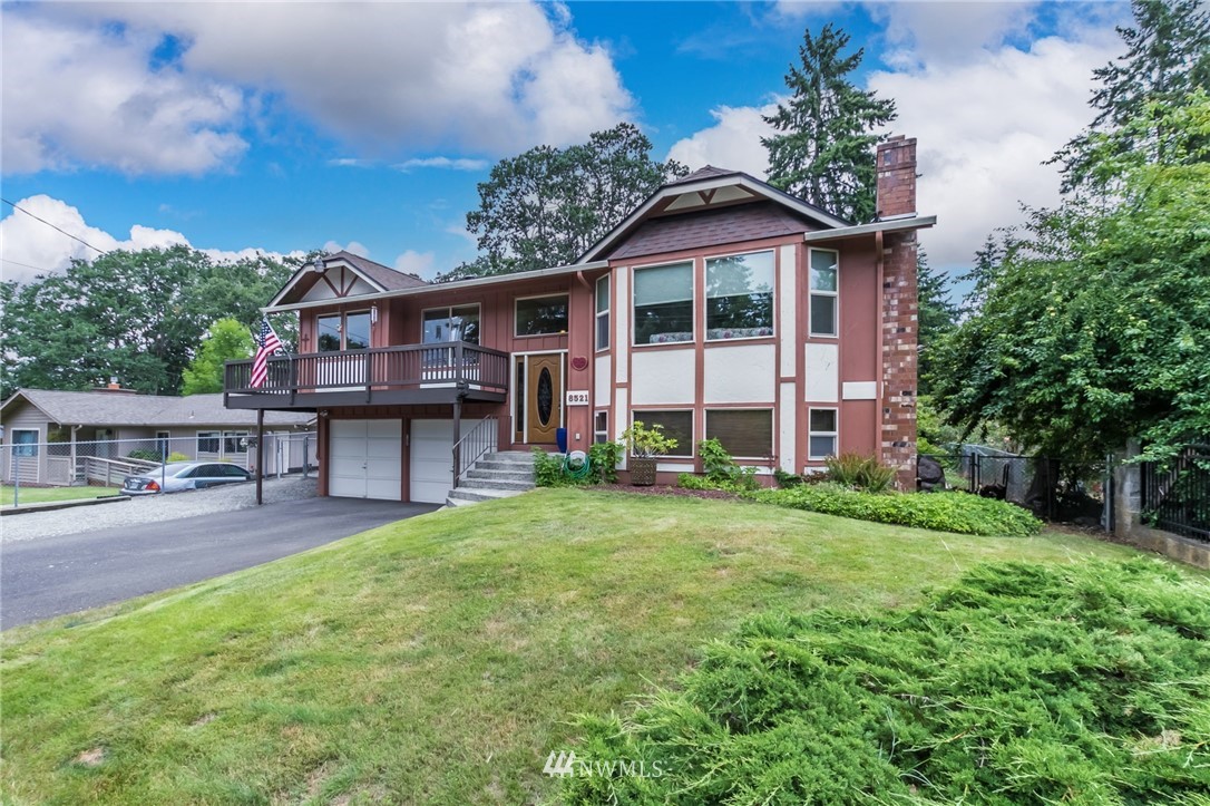 8521 John Dower Road Southwest Lakewood, WA 98499 - Photo 2 of 40 Gallery Image 2