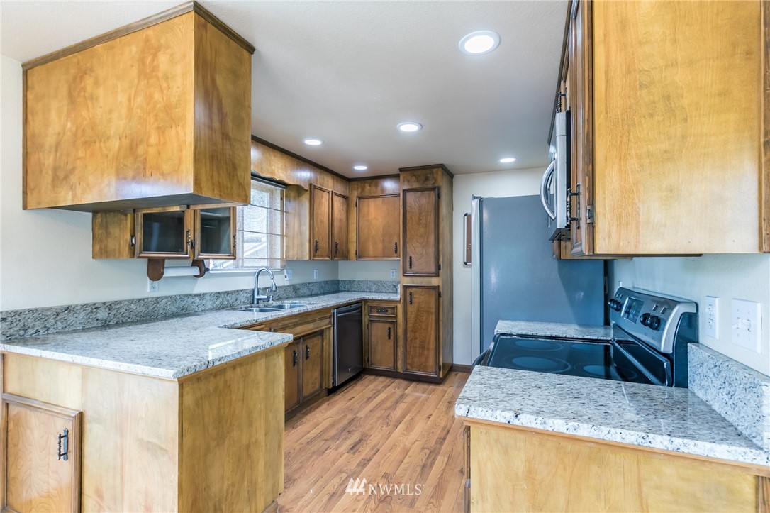 8521 John Dower Road Southwest Lakewood, WA 98499 - Photo 17 of 40 Gallery Image 17