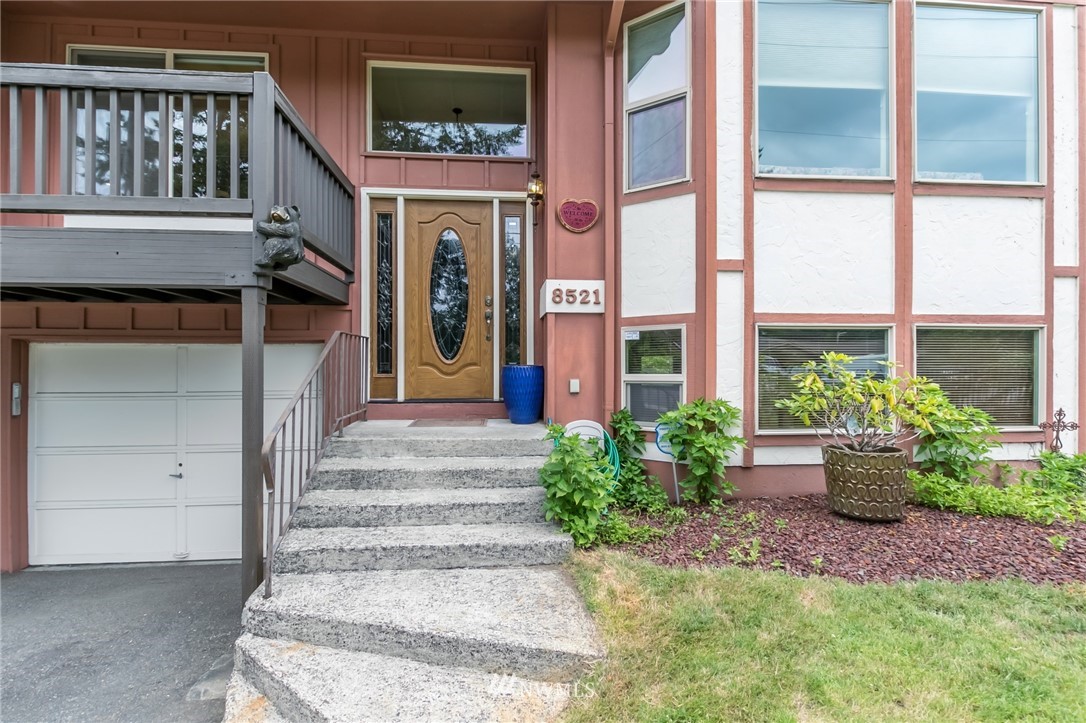 8521 John Dower Road Southwest Lakewood, WA 98499 - Photo 4 of 40 Gallery Image 4