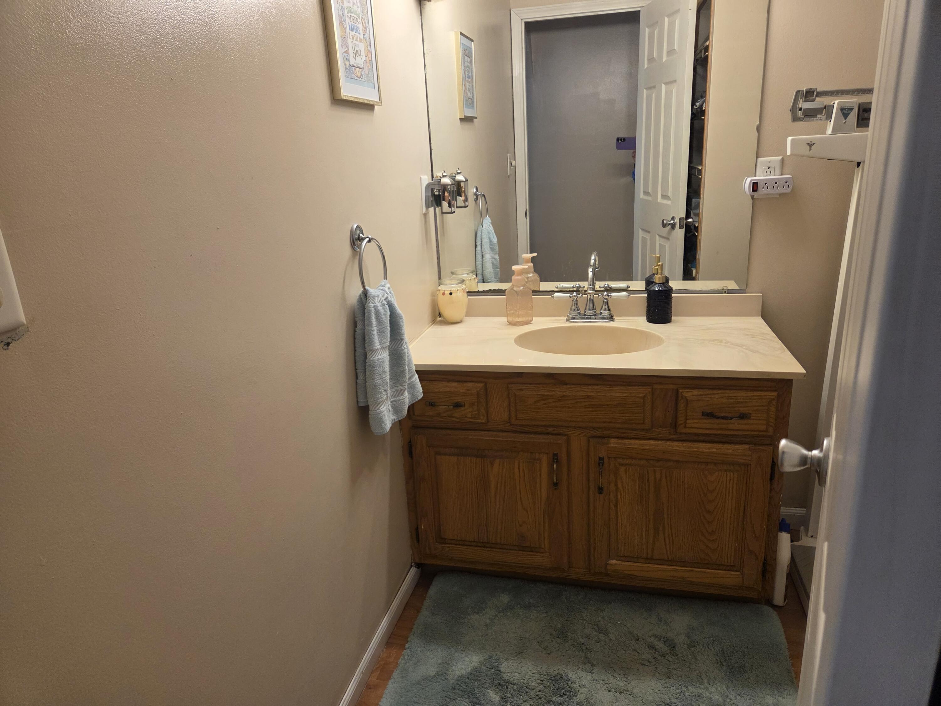1503 Warren Avenue Jackson, MI 49203 - Photo 17 of 20 20260616_110252