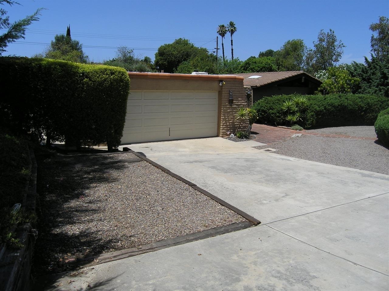 2038 Pheasant Run Road Fallbrook, CA 92028 - Photo 4 of 25