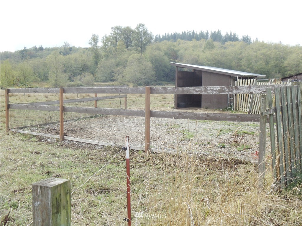 7690 Fredrickson Road Sedro-Woolley, WA 98284 - Photo 12 of 15 Gallery Image 12