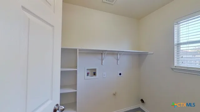 a view of utility room