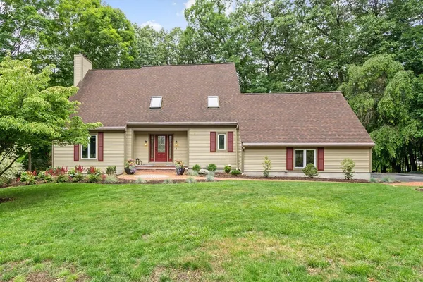 $695,000 | 2 Autumn Hill, Leominster, MA 01453